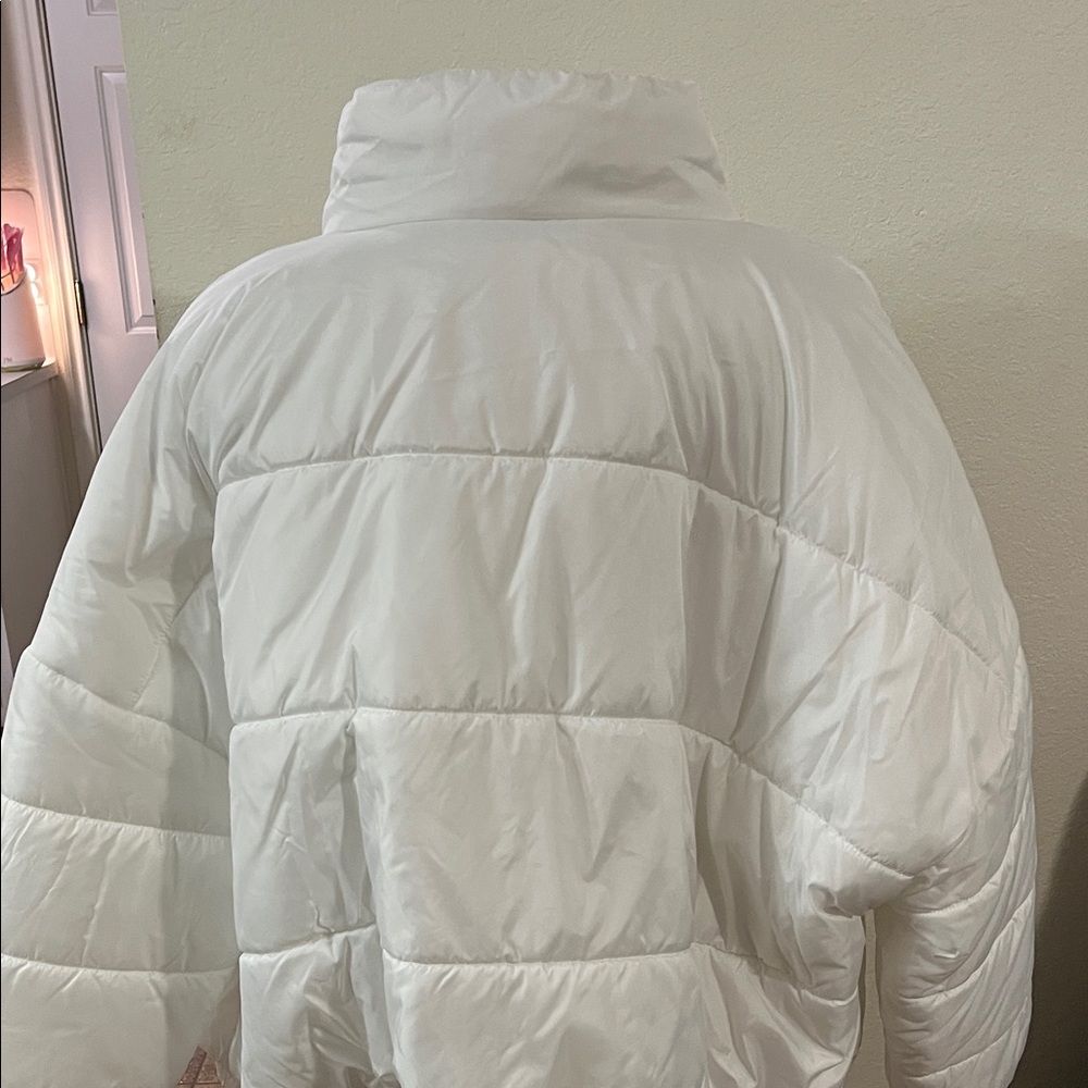Abound White Puffer Jacket - Picture 5 of 8